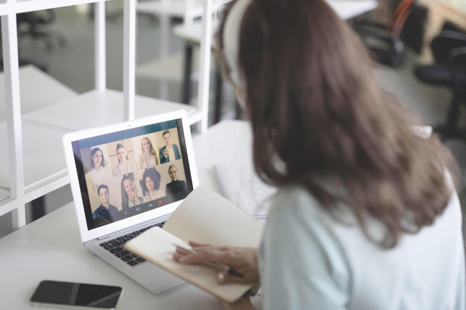 Interaktive Lernsession mit praktischen Budgetierungsübungen